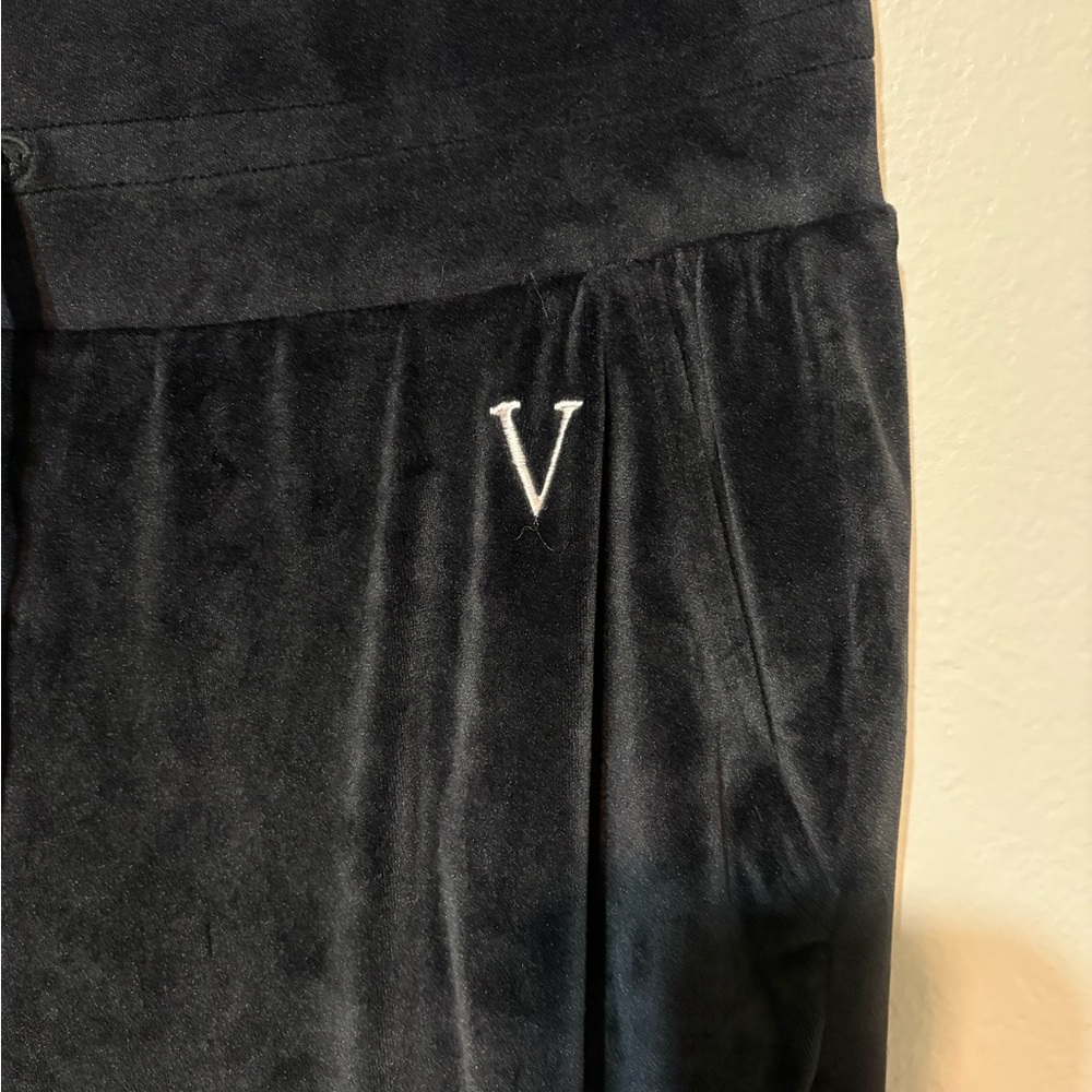 Women’s Victoria’ Secret Black Velvet Joggers Size M - Picture 6 of 10